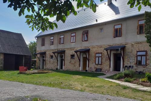 Snedovice Casa | Apartmán Chrpa