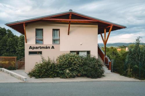 Sedlec-Prcice Apartamento | apartmán Monínec A4 pro až 6 osob