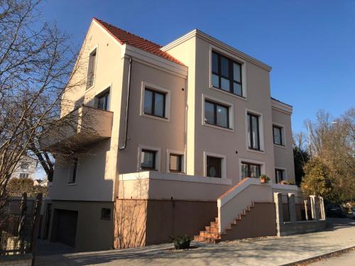 Tabor Apartamento | Apartmán Na Dukelské s garáží