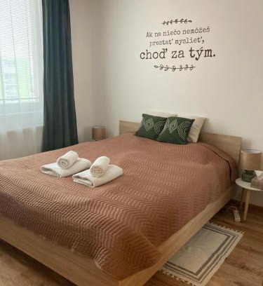 Michalovce Apartamento | Apartmán neďaleko centra mesta