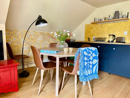 Stare Krecany Apartamento | Apartmán U Mluvících Kamenů