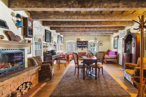 Banska Stiavnica Apartamento | Apartmány na Trojici - VEĽKÝ apartmán