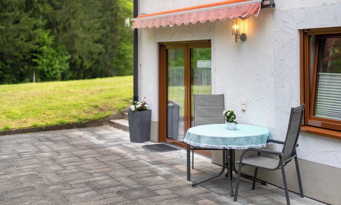 Wolfach - Saint Roman Apartamento | Apartamento 'Ferienwohnung Torbrünnele' con vistas a la montaña, terraza privada y Wi-Fi