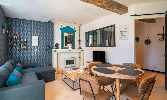 Saint-Genis-de-Saintonge Apartamento | Apartamento Napoleón – Confort y Terraza, Ideal para Termalistas y Familias en Saint-Genis