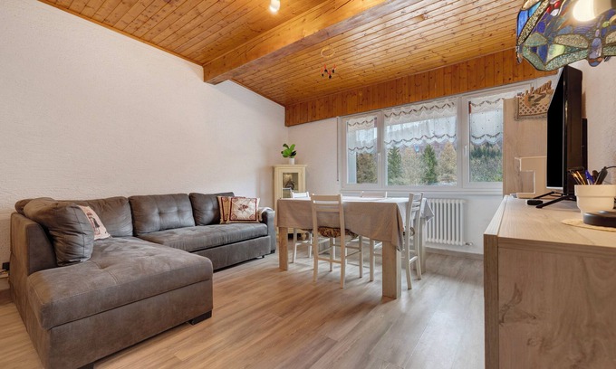 Brentonico Apartamento | Apartamento 'San Valentino' con vistas a la montaña, jardín compartido y Wi-Fi