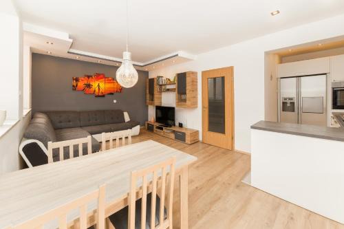 Trzic Apartamento | Apartma Jelendol