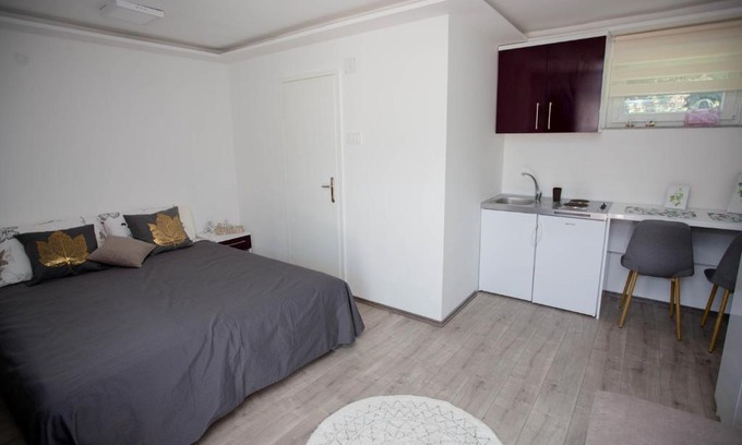 Trebinje Apartamento | Apartman Ana 2