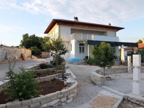Mrgani Apartamento | Apartman Brina