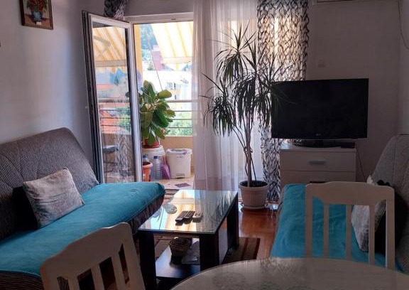 Velji Vinogradi Apartamento | Apartman Budva