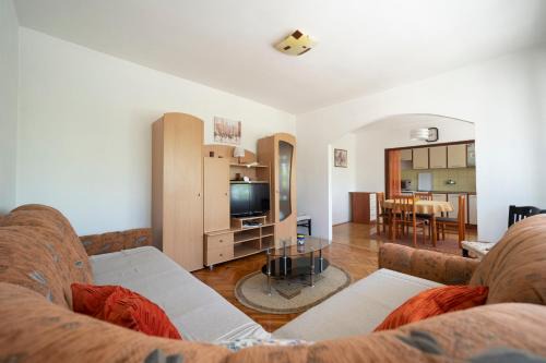 Gornji Karin Apartamento | Apartman Ema