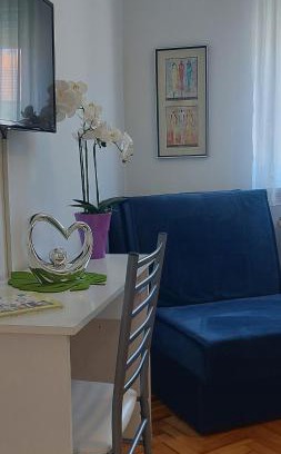 Zupanja Apartamento | Apartman EXCELLENT - Kuća za odmor u Županji -natkriveno parkirno mjesto