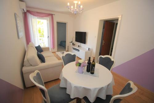 Kastel Gomilica Apartamento | Apartman Lavender