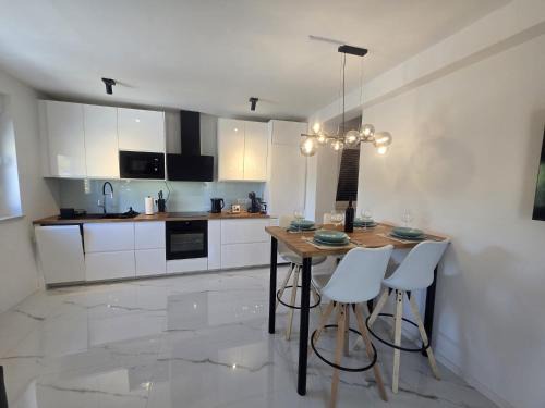 Kozino Apartamento | Apartman Leopold