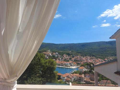 Island Hvar Apartamento | Apartman Marina sa parkingom