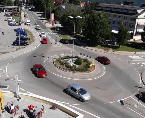Korenica Apartamento | Apartman Medo