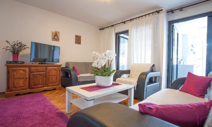 Centar Apartamento | Apartman Mina