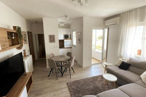 Kastel Stafilic Apartamento | Apartman Natali