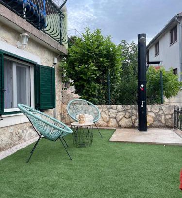 Grebastica Apartamento | Apartman near sea ,Brale 2' - Galešnica