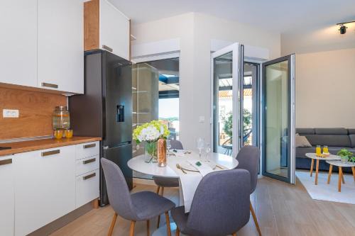 Brodarica Apartamento | Apartman Nina Šibenik, Brodarica