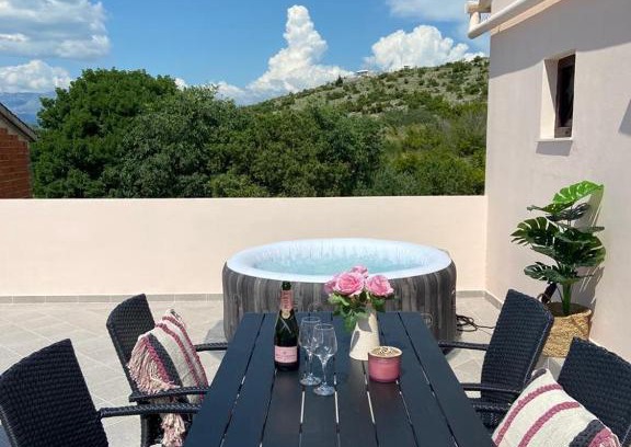 Podgradina Apartamento | Apartman Nina