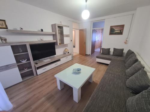 Osijek Apartamento | Apartman Yellow - SELF CHECK IN