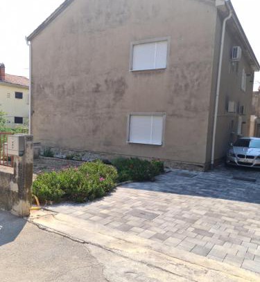 Kastel Kambelovac Apartamento | Apartman Zdena