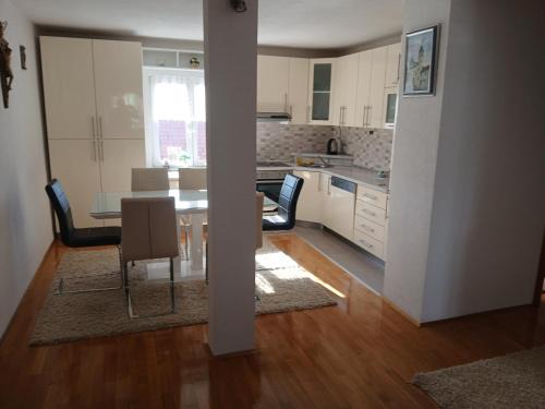 Canton 10 Apartamento | Apartman Zoran