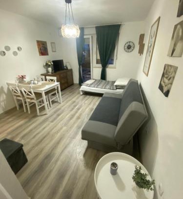 Trn Apartamento | Apartman Zulj