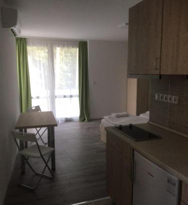 Balatonfured Apartamento | Apartmanhotel Baraton*