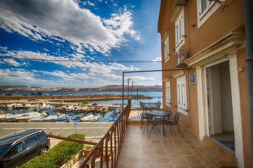 Karlobag Apartamento | Apartmani Cindrić