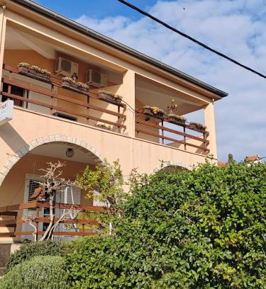 Cove Basina (Jelsa) Apartamento | Apartmani Ferri 2