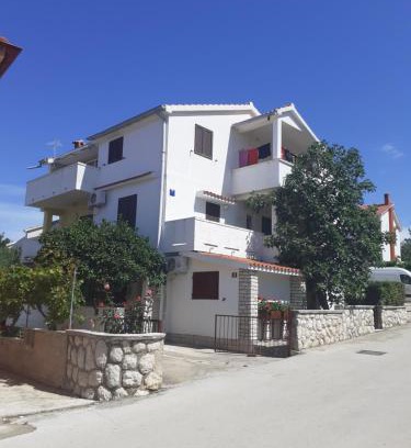 Novalja Apartamento | Apartmani Karuza