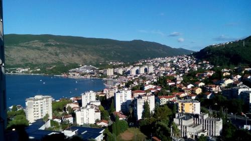 Topla Apartamento | Apartmani Lovor
