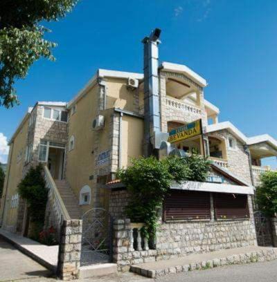 Kaluđerac Apartamento | Apartmani Perovic