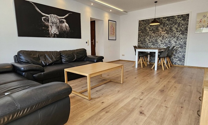 Fuldabruck Apartamento | Apartamento-Superior-Baño Privado-Vista al campo-5 Personen 4 Zimmer