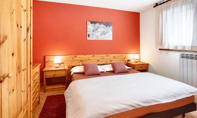 Santa Caterina Valfurva Apartamento | Apartamento 'Chalet Primula 9' con vistas a la montaña, terraza privada y Wi-Fi
