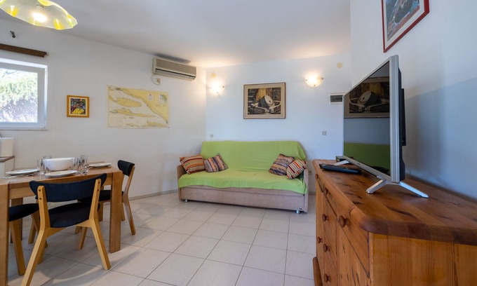 Sveta Nedjelja Apartamento | Apartment Luka (90991-A1) - Ivan Dolac - island Hvar