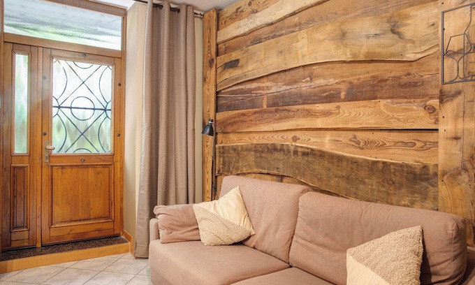 Valtellina Apartamento | Apartamento 'Typical In Valtellina' con vistas a la montaña, terraza privada y Wi-Fi