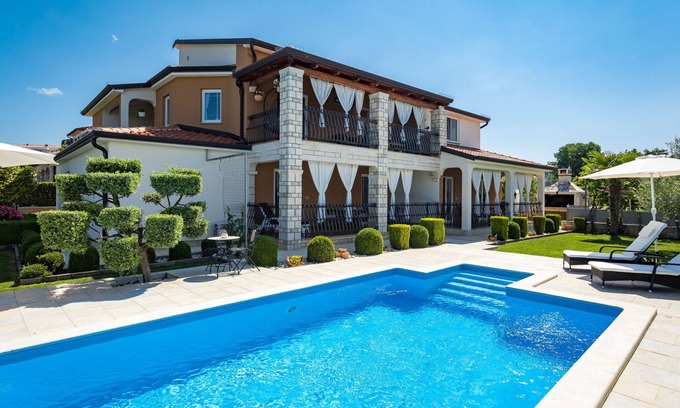 Zbandaj Apartamento | Apartamento Čančar by Interhome