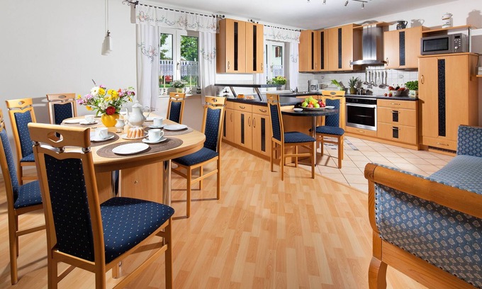 Laufen Apartamento | Apartment 1 Abtsee, 100 am up to 4 pers., 2 bedrooms, eat-in kitchen, terrace