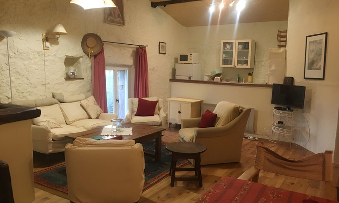Sauzet Apartamento | Apartment 1 (for 2 people)