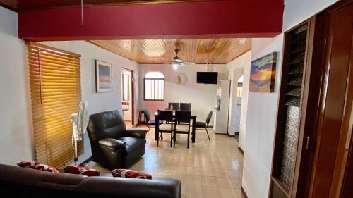 Alajuela Apartamento | Apartment 10 minutes by the SJO airport -