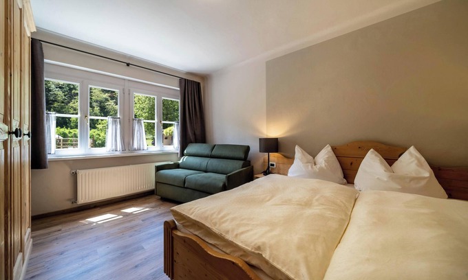 Nalles Apartamento | Apartamento "1SZ PinkLady Kreuzwegerhofnals" con vistas a la montaña, piscina, balcón y jardín