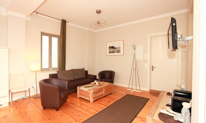 Warnemuende Apartamento | Apartamento 2 - Apartamento en la villa de la ciudad (TD)