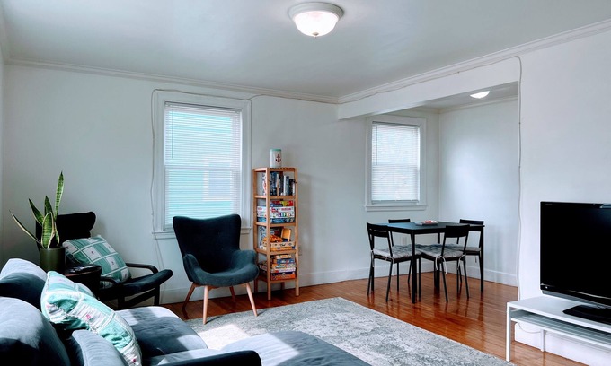 West Street - River Street Apartamento | Apartment 2 Bedrooms Deck Yard