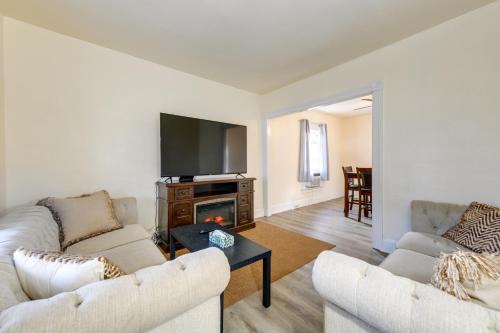 Niagara Falls Apartamento | Apartment 2 Mi to Niagara Falls State Park!