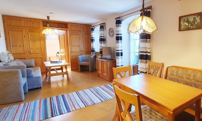 Seeon-Seebruck Apartamento | Apartment 3, 66 sqm for 1-5 persons, 2 sep. Bedroom with balcony