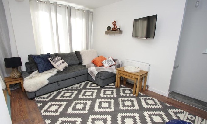 Offerton Apartamento | Apartment 3 Broadhurst Court sleeps 4 minutes from town centre & train