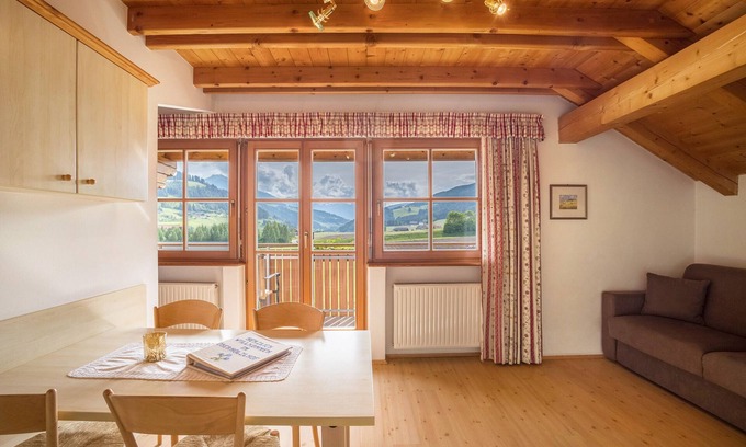 Valdaora di Sopra Apartamento | Apartamento '3' con vistas a la montaña, jardín compartido y Wi-Fi