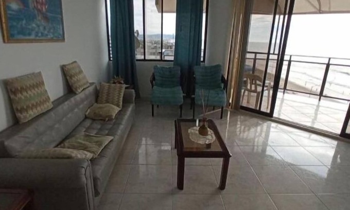Tonsupa Apartamento | Apartment 4 bedrooms 12 people sea view 8th floor Playa Almendro